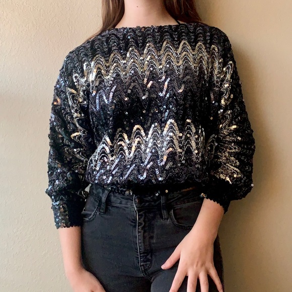 VTG 80’s does 20’s Black & Silver Sequin Party Top - Picture 3 of 9